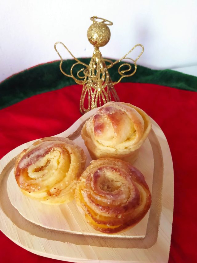 Vó Naoca te trouxe uma maravilhosa receita de rosca húngara molhada para completar a ceia...