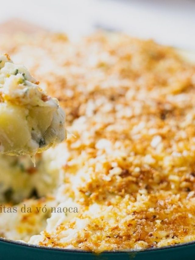 O blog trouxe essa receita maravilhosa de bacalhau com natas para o Ano Novo, feita...