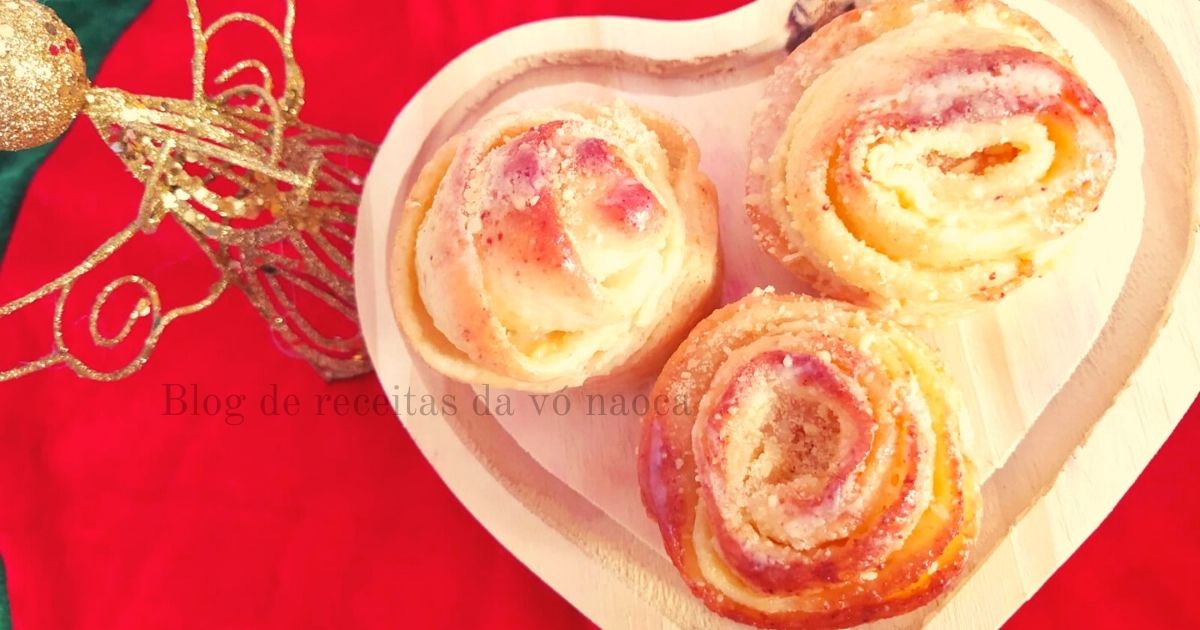 O blog de receitas da vó Naoca te trouxe uma maravilhosa receita de rosca húngara...