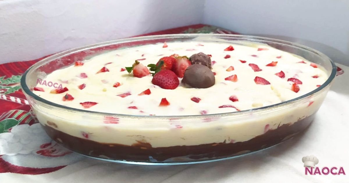 Sobremesas: Bombom de Travessa de Morango com Chocolate