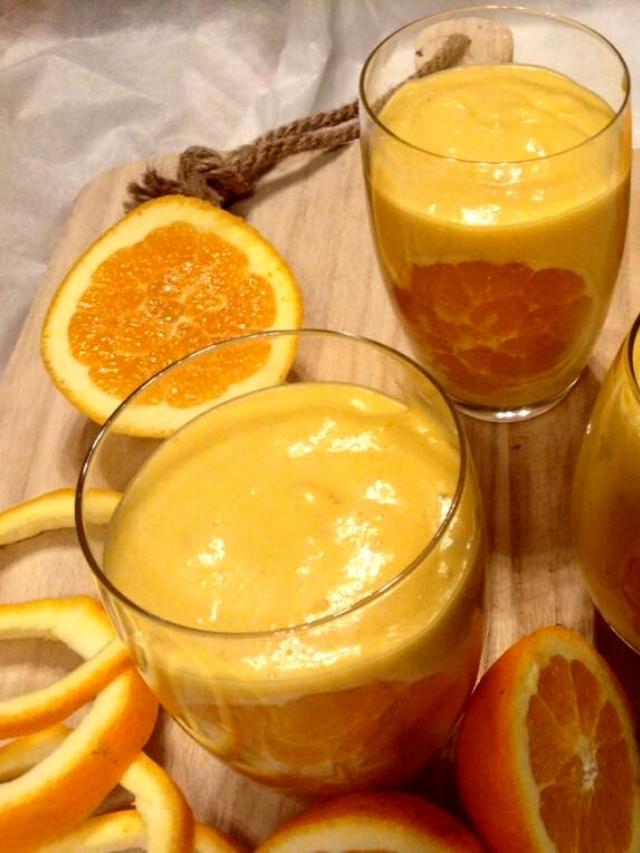 Hoje vamos fazer um Mousse de Laranja fantástico que quase chega a ser divino! Separe...