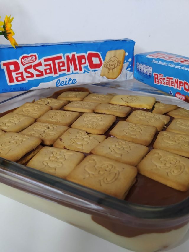 O blog veio compartilhar uma sobremesa bem simples e que gasta pouco dinheiro, é o...