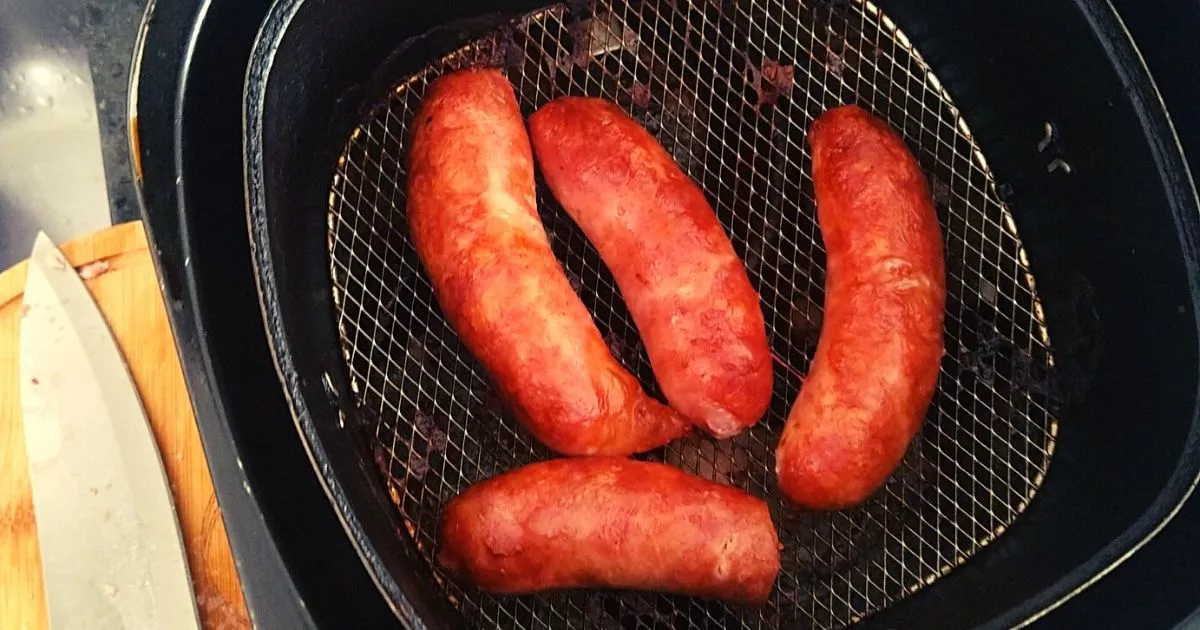 A receita de Linguiça na Airfryer é uma das nossas mais saborosas e mais requisitadas...