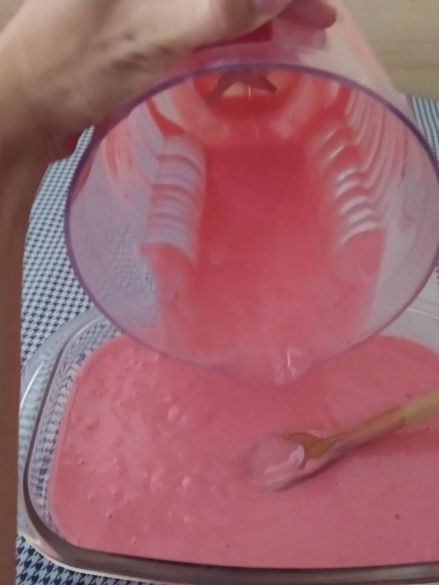 Fazer Danoninho de Travessa é simples e fácil, uma boa sobremesa é muito bem vinda. Além...