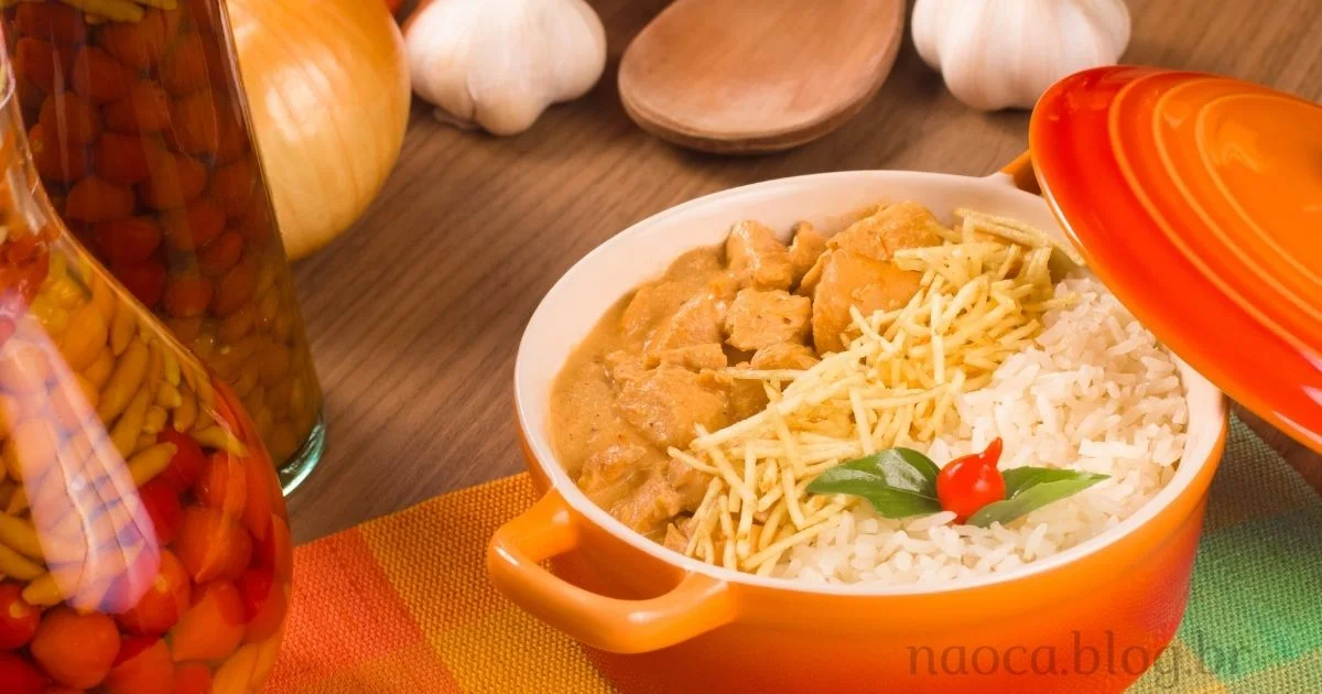 Especiais: Strogonoff de Frango Cremoso