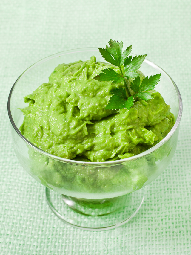 Faça essa deliciosa sobremesa de mousse de abacate esplendido para você se deliciar com quem...