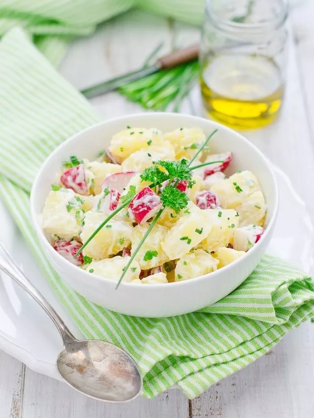 Naoca trouxe Receita de Salada de Batata com Hellmann’s, ideal para você complementar sua refeiçao....
