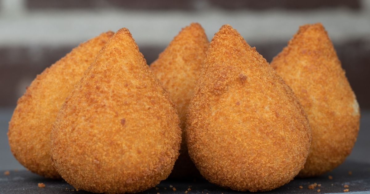 Especiais: Coxinha com Massa de Macaxeira