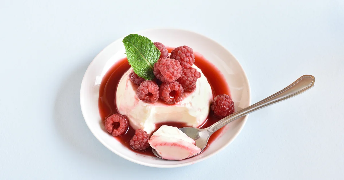 Sobremesas: Creme de Bávaro com Framboesa