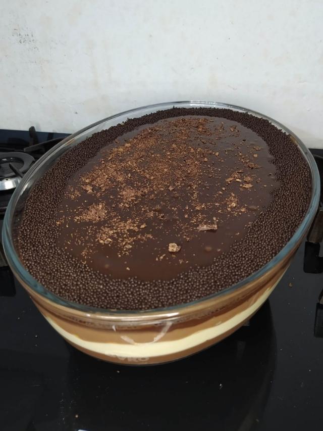 Todo mundo quer comer chocolate no dia da páscoa. E com isso, Naoca preparou esse...