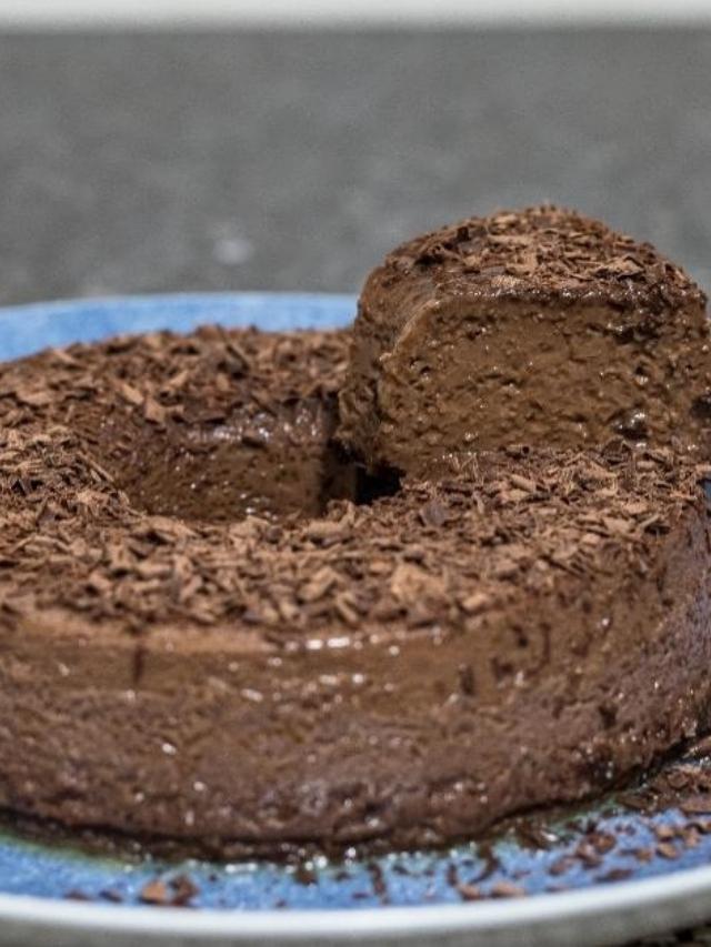 Naoca trouxe um excelente pudim de chocolate, bem simples de fazer, leva poucos ingredientes e...