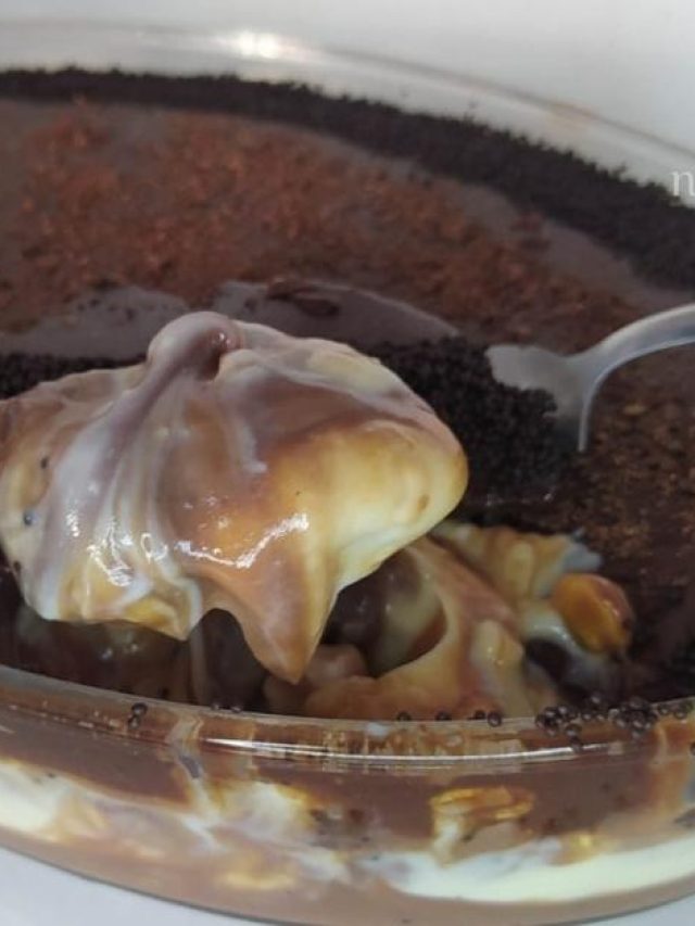 Todo mundo quer comer chocolate no dia da páscoa. E com isso, Naoca preparou essa...