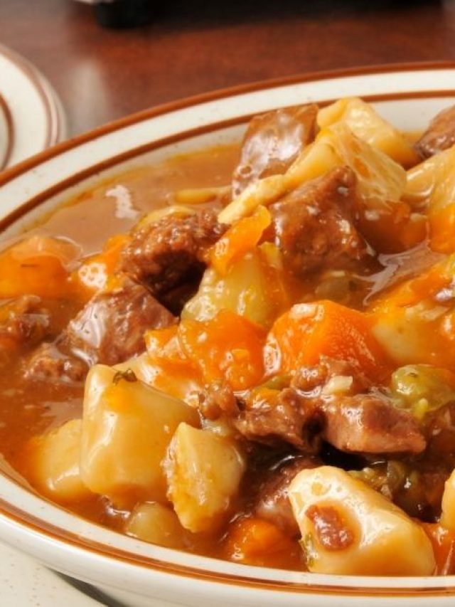 Veja agora mesmo como fazer uma deliciosa sopa de carne com legumes que você vai...