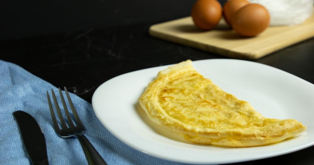 Lanche: Pão de Queijo de Frigideira com 3 Ingredientes