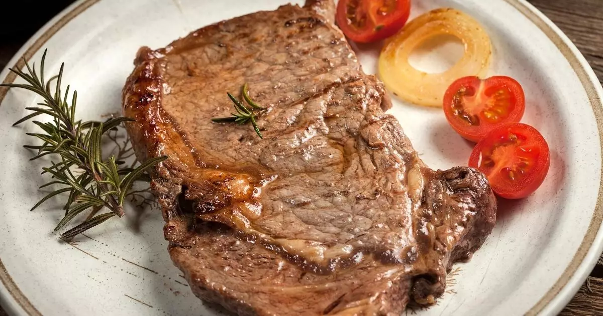 Vem fazer bife na air fryer, essa receita é bem simples de fazer. Não suja...