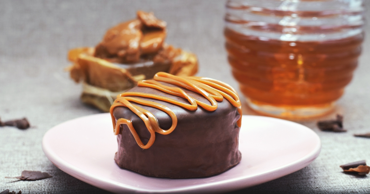 Vem fazer um pão de mel natalino para as crianças se deliciarem com esse doce...