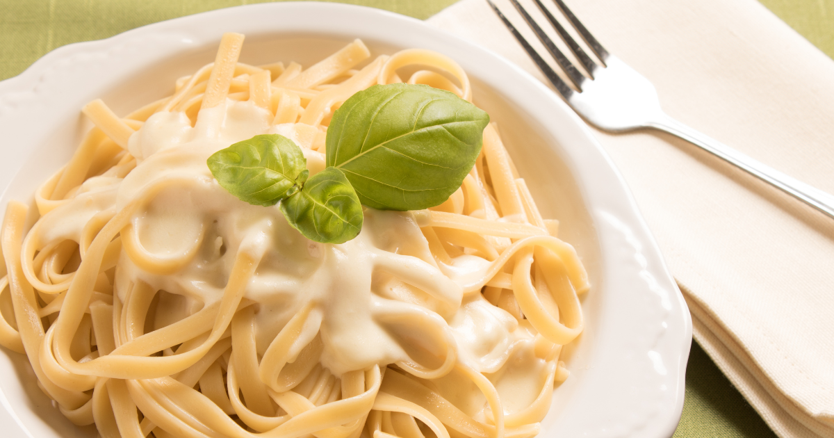 Massas: Fettuccine Alfredo