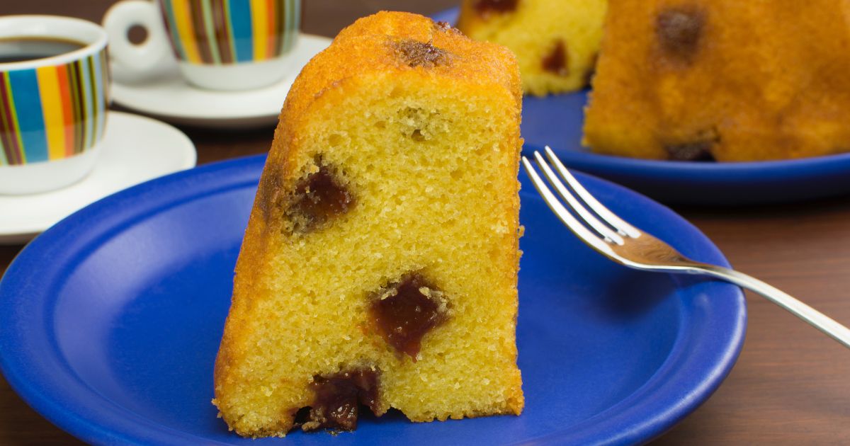 Bolo de Fubá com Goiabada na Airfryer