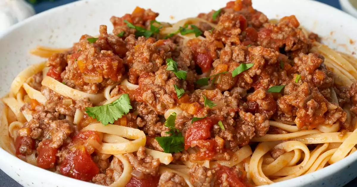 Carnes: Macarrão com Carne Moída