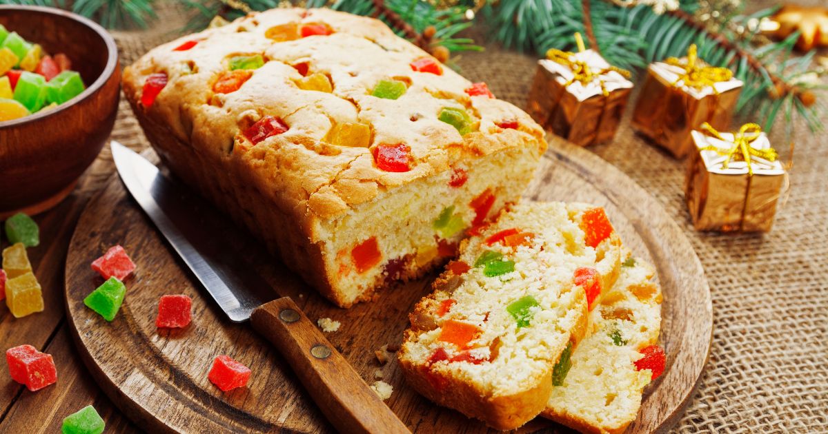 Bolotone de Frutas é uma deliciosa receita para o Natal. Aprenda a fazer esse pão...