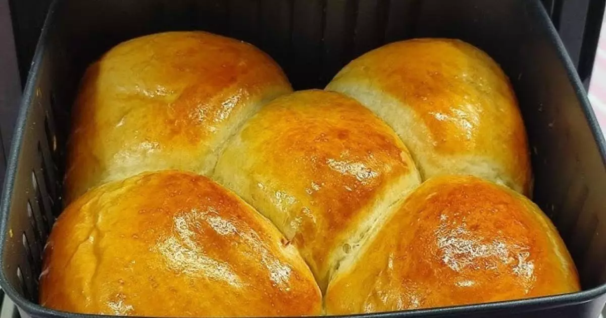 Pão caseiro na airfryer: aprenda a fazer essa receita fácil, rápida e deliciosa. Veja os...