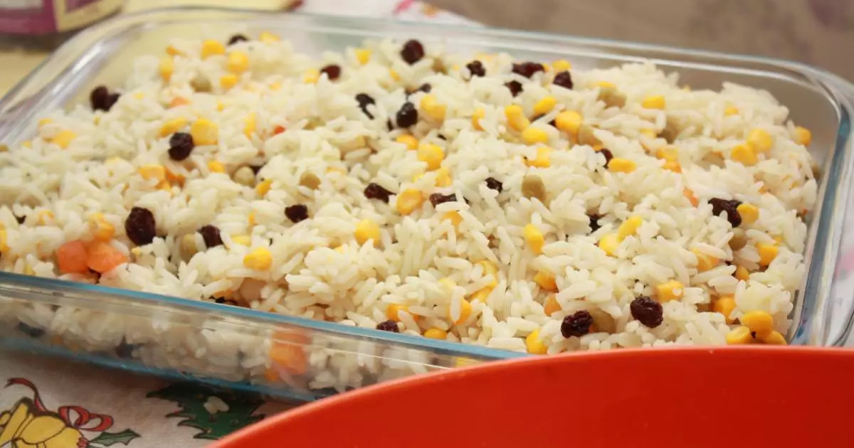 Venha saber como fazer um arroz para o natal de forma simples, rápida e que...