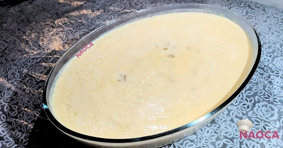 Que tal fazer ainda essa mousse de abacaxi com gelatina de abacaxi? Essa sobremesa combina...