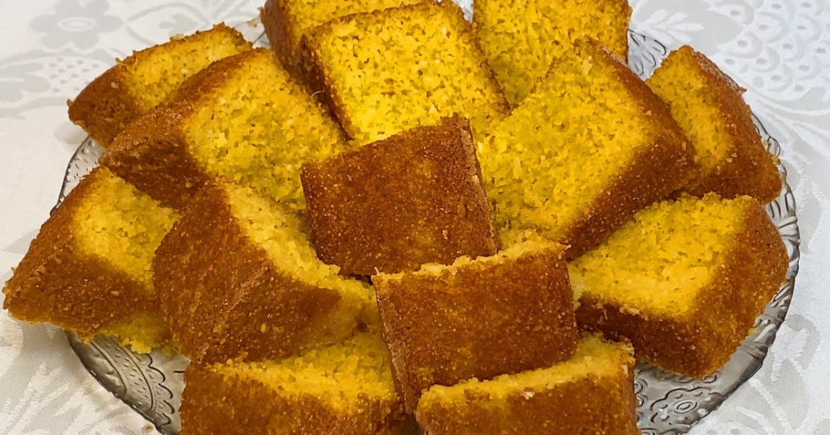 Preparar um delicioso bolo de milho bem fofinho e fácil de fazer é uma ótima...