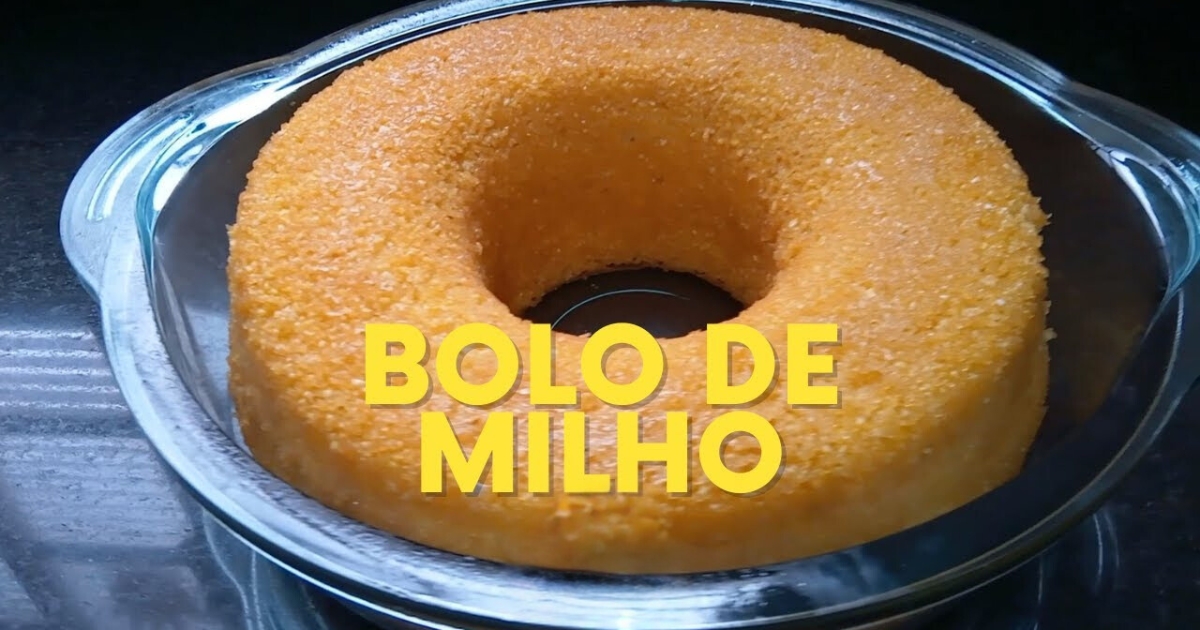 Bolo de Milho Super Cremoso Para a Sua Festa Junina Este bolo de milho cremoso...