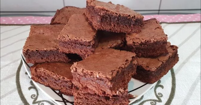 Brownies: Brownie de Chocolate com Achocolatado