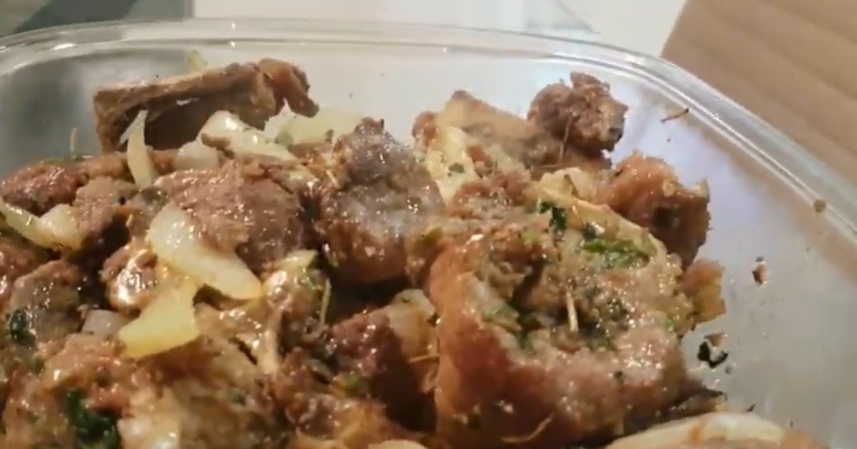 Carne de Porco na Panela de Pressão Essa receita é uma verdadeira explosão de sabor,...