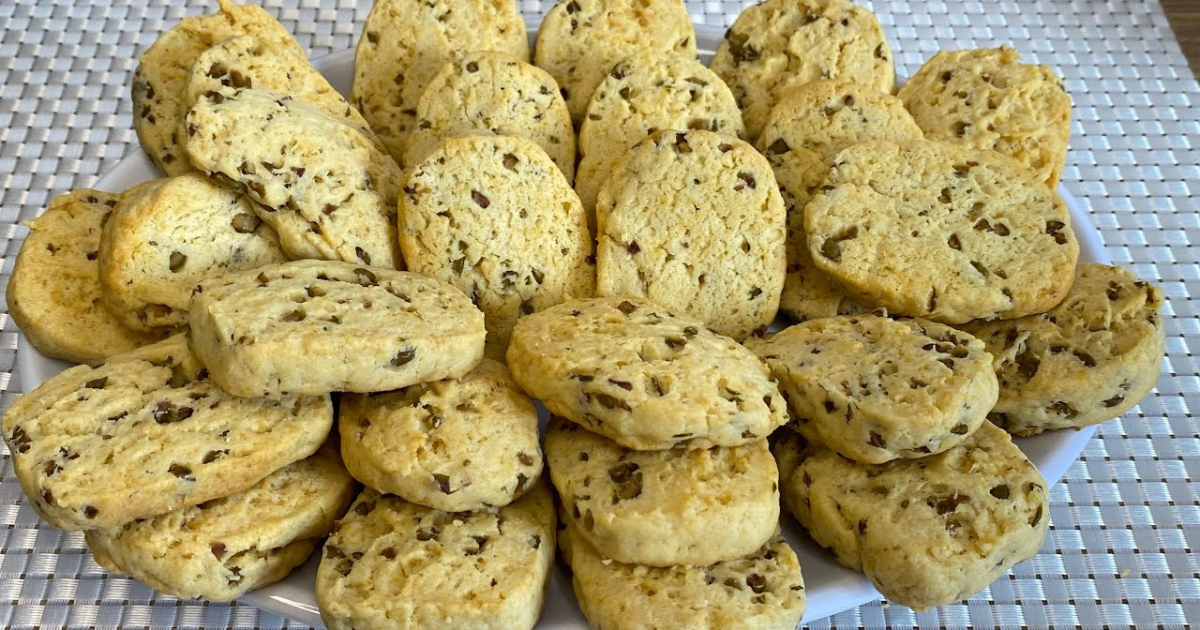 Biscoito Caseiro com Azeitona Crocante e Delicioso