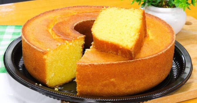 Bolos: Bolo de Fubá Cozido: Receita de um Bolo Fofo e Molhadinho sem Trigo