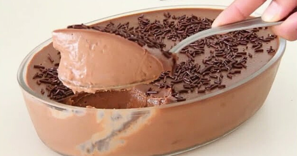 Esta receita é uma sobremesa de chocolate super cremosa, perfeita para qualquer ocasião. Ela é...