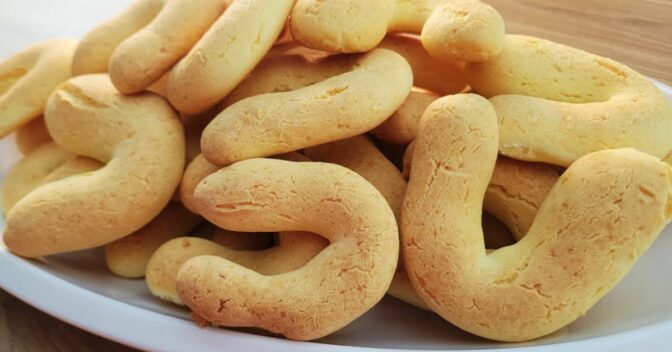 Saudável: Essa Receita de Biscoito de Polvilho com Iogurte Assado e Sem Glúten Vai Surpreender o Seu Paladar