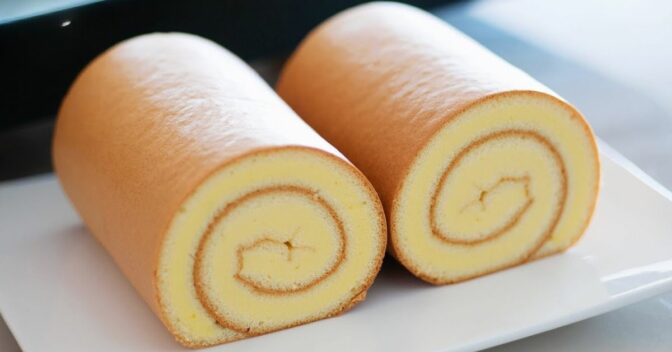 Bolos: Bolo de Rolo Suíço: Receita Fácil para um Bolo Fofinho e Muito Gostoso