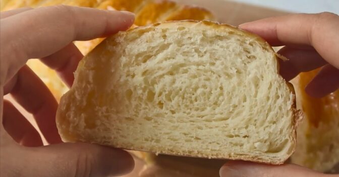 Pães: Sempre Faço esse Pão de Creme de Leite Sem Precisar de Ovos Para um Cafezinho da Tarde