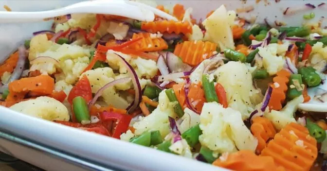 Saladas: Receita de Salada de Couve-Flor com Cenoura e Vagem: Um Saudável Acompanhamento para as Suas Refeições