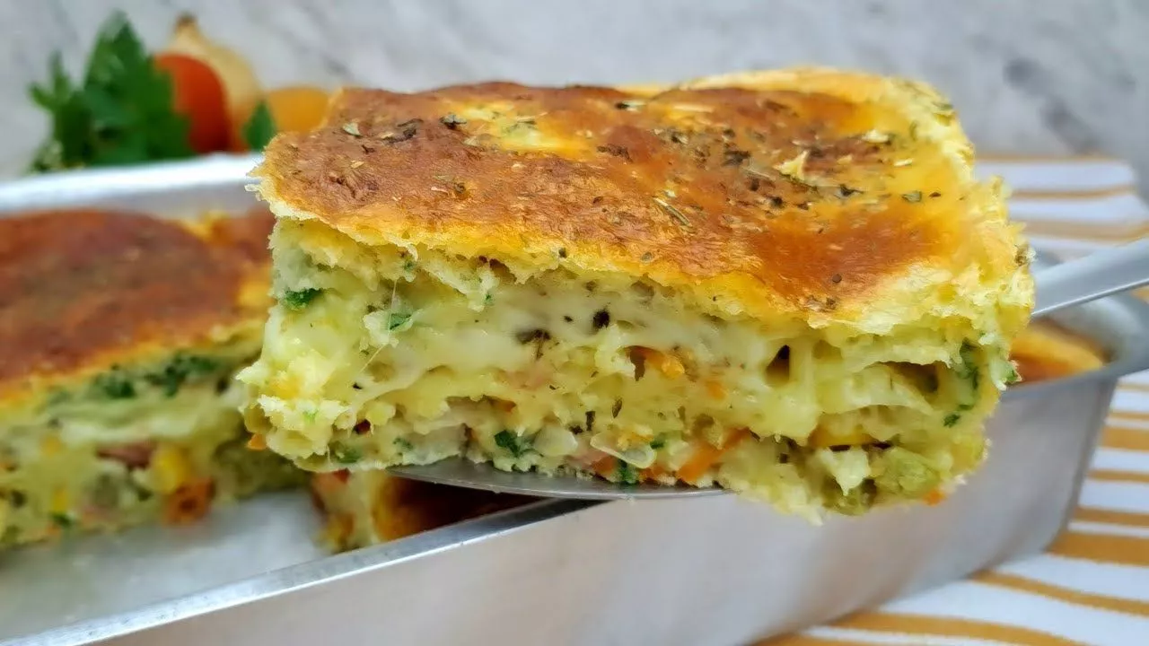 Esta receita de torta de tapioca sem farinha de trigo e sem glúten é uma...