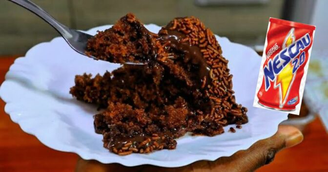 Bolos: Bolo de Chocolate de Nescau com Massa Fofinha e Cobertura Cremosa