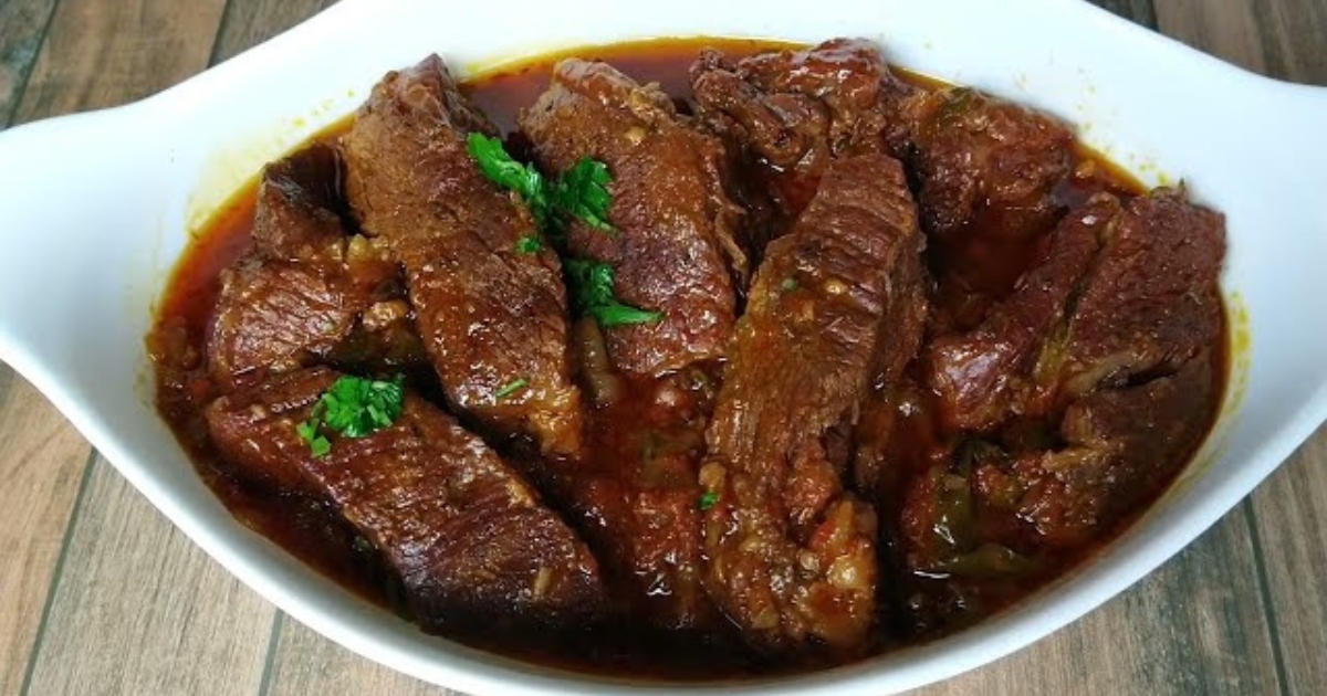 Carne Bovina na Panela de Pressao Para um Almoço Especial