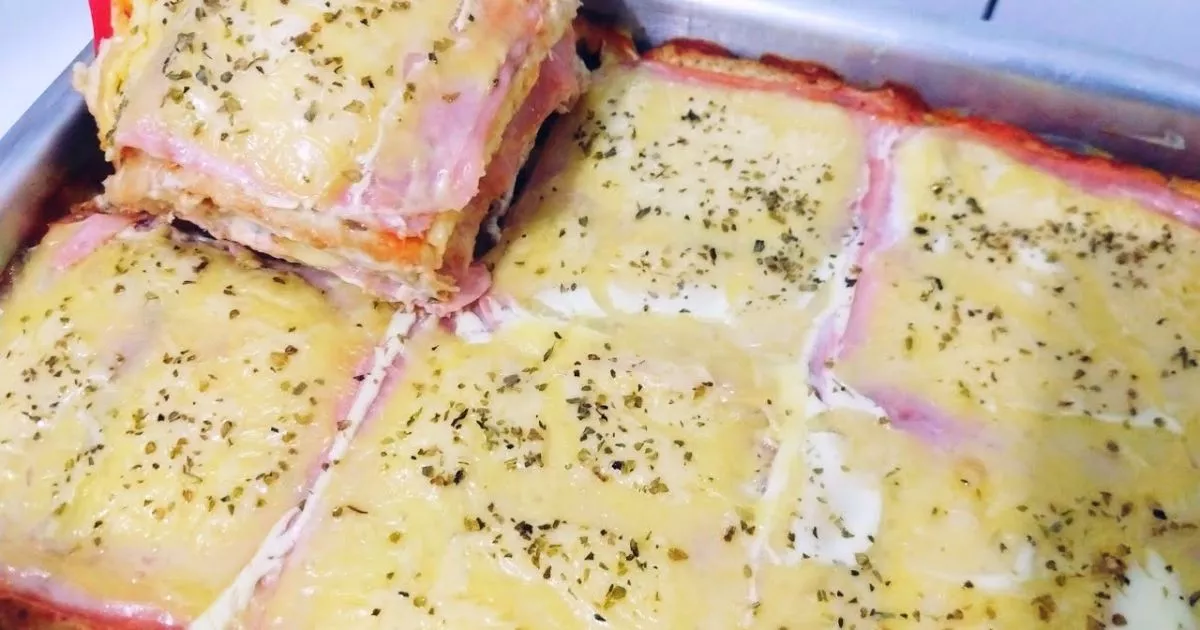 Lanchão de Pão de Forma Com Queijo Com Presunto Delicioso