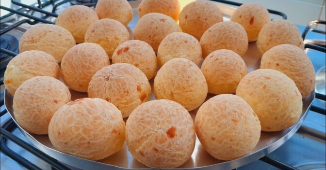 Pães: Pão de Queijo com Polvilho Doce que Não Murcha