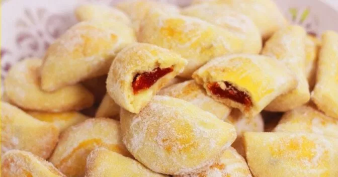 Lanche: Faça Esses Deliciosos Pasteizinhos de Goiabada para o Dia dos Namorados