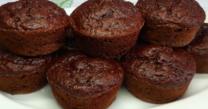 Bolos: Bolinhos de Chocolate Sem Açúcar: Uma Delícia Saudável em 30 Minutos!