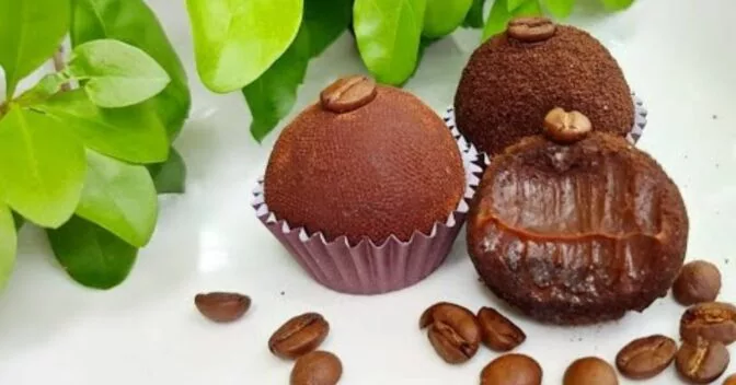 Doces: Como Fazer Brigadeiro de Café Bem Gostosinho para Qualquer Festa