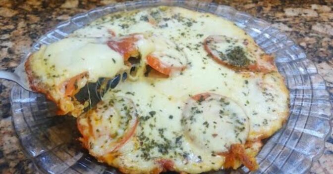 Lanche: Pizza com Massa de Batata Feito na Frigideira: Aprenda Essa Receita Super Fácil