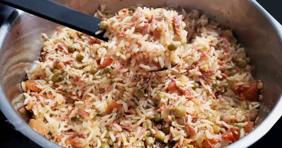 Quer dar um toque especial ao seu arroz do dia a dia? Esta receita de...