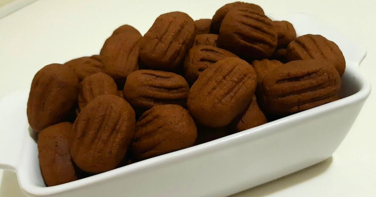 Esta receita de biscoito amanteigado de chocolate é ideal para um lanchinho rápido e delicioso....