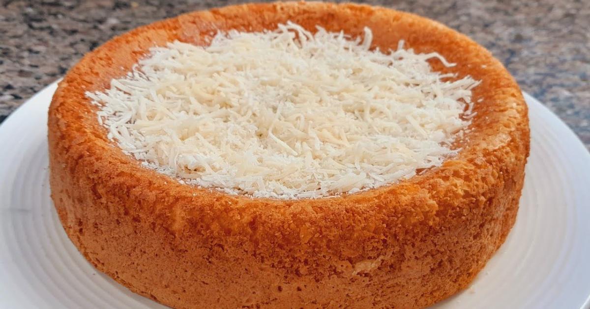 Bolo de Coco Cremoso sem Trigo Super Fácil Rápido Construído para encantar o paladar com...